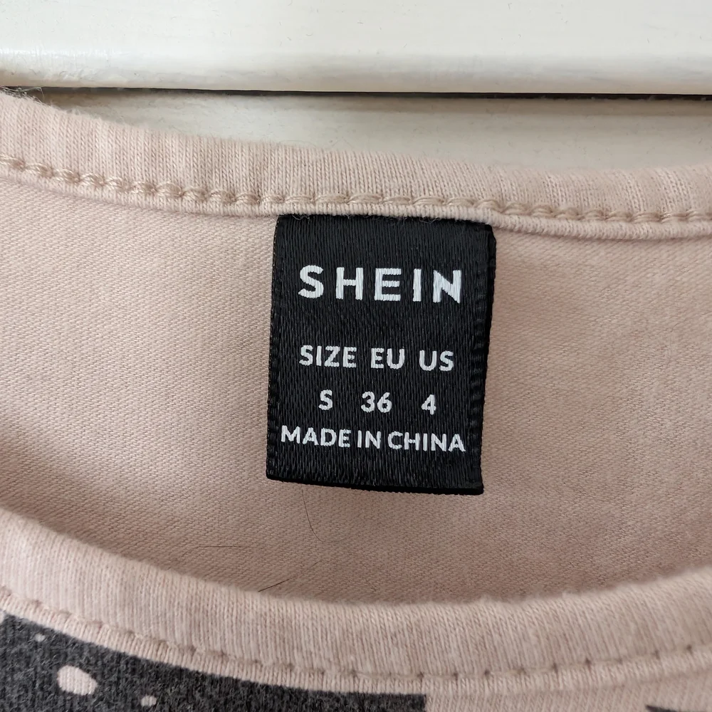 SHEIN Beige Crop Tank with Black Graphic Print - Picture 4 of 5